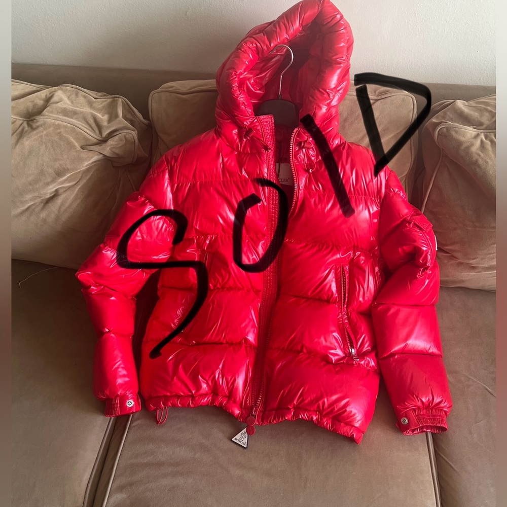 MONCLER MAYA HOODED SHORT DOWN JACKET Red Size 2 = Small